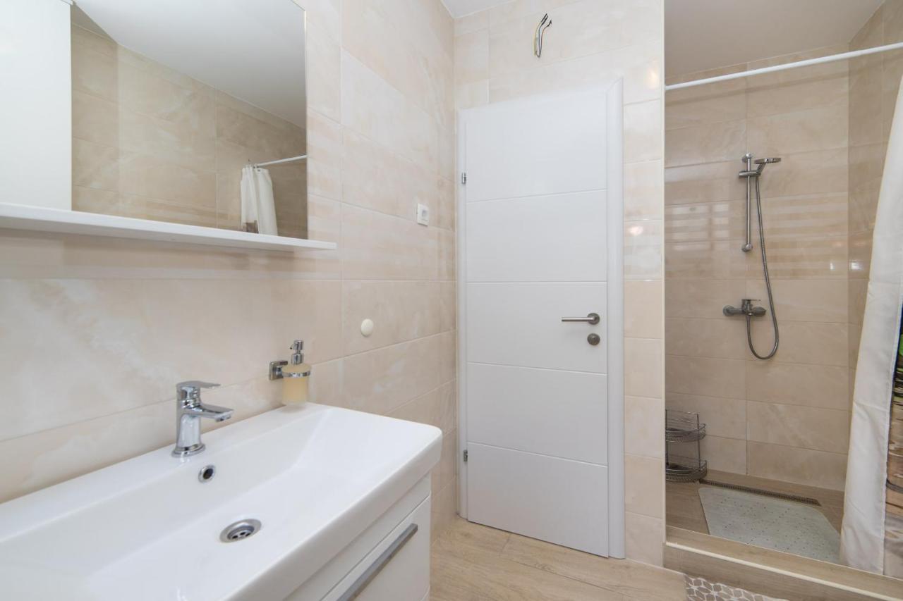 Apartments Crystal Makarska Extérieur photo
